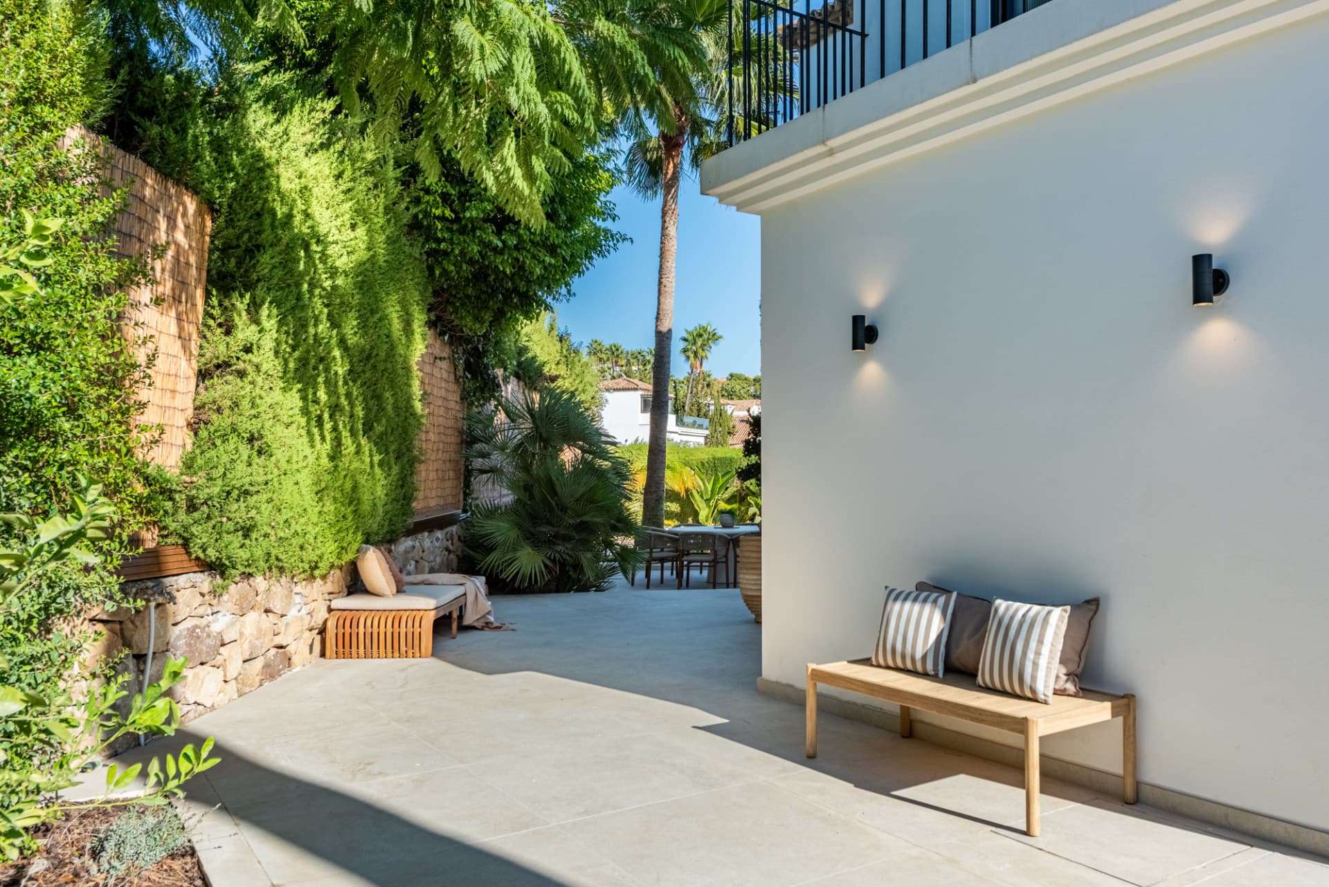 Top-renovated villa hidden inside a gated community in Nueva Andalucía.