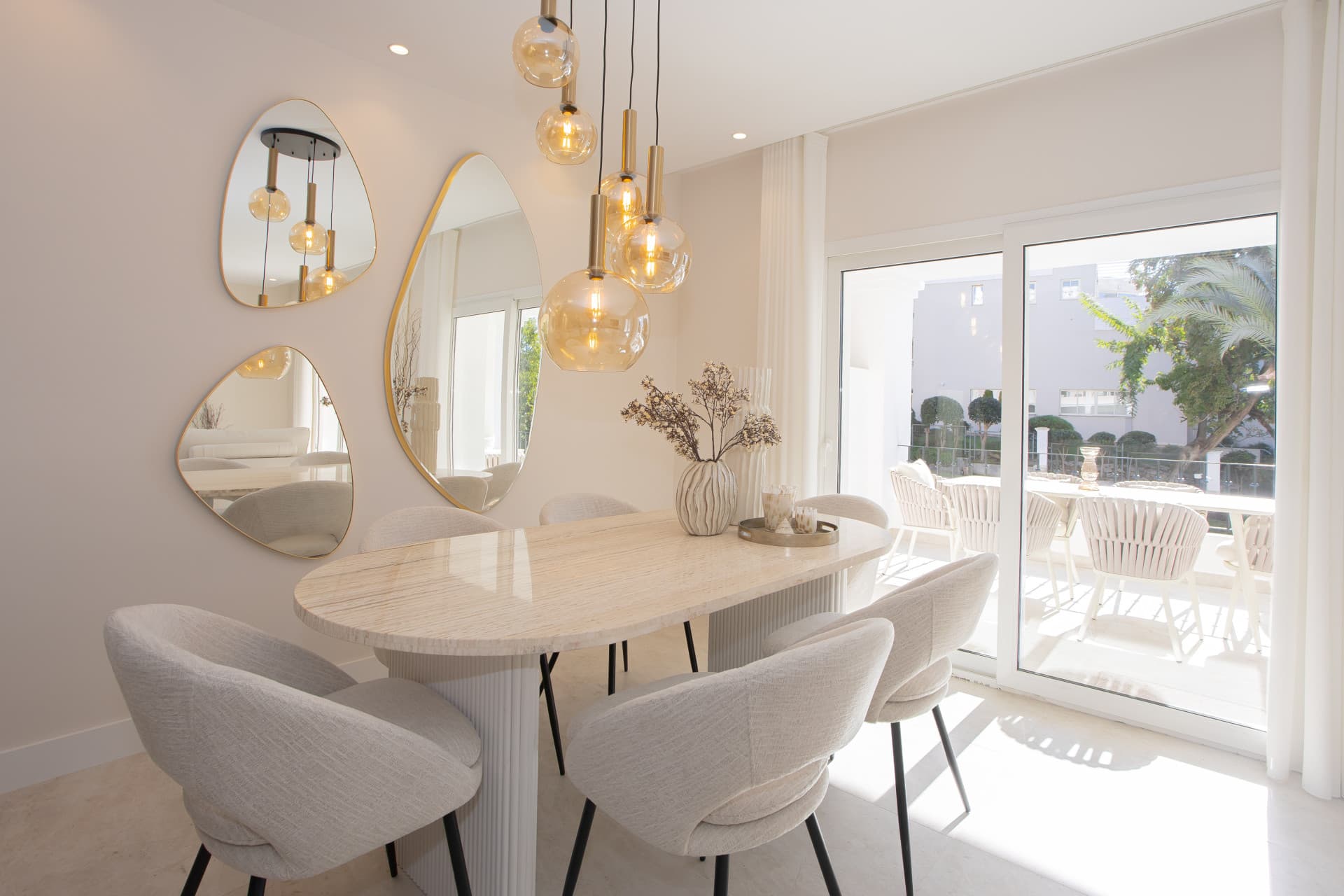 Aloha Garden — Fully Renovated 4-Bedroom Duplex Penthouse