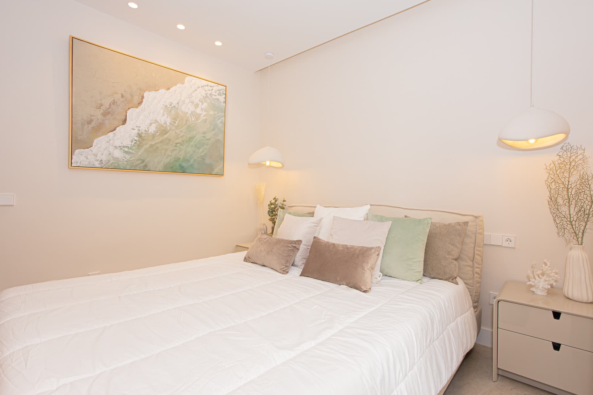 Aloha Garden — Fully Renovated 4-Bedroom Duplex Penthouse