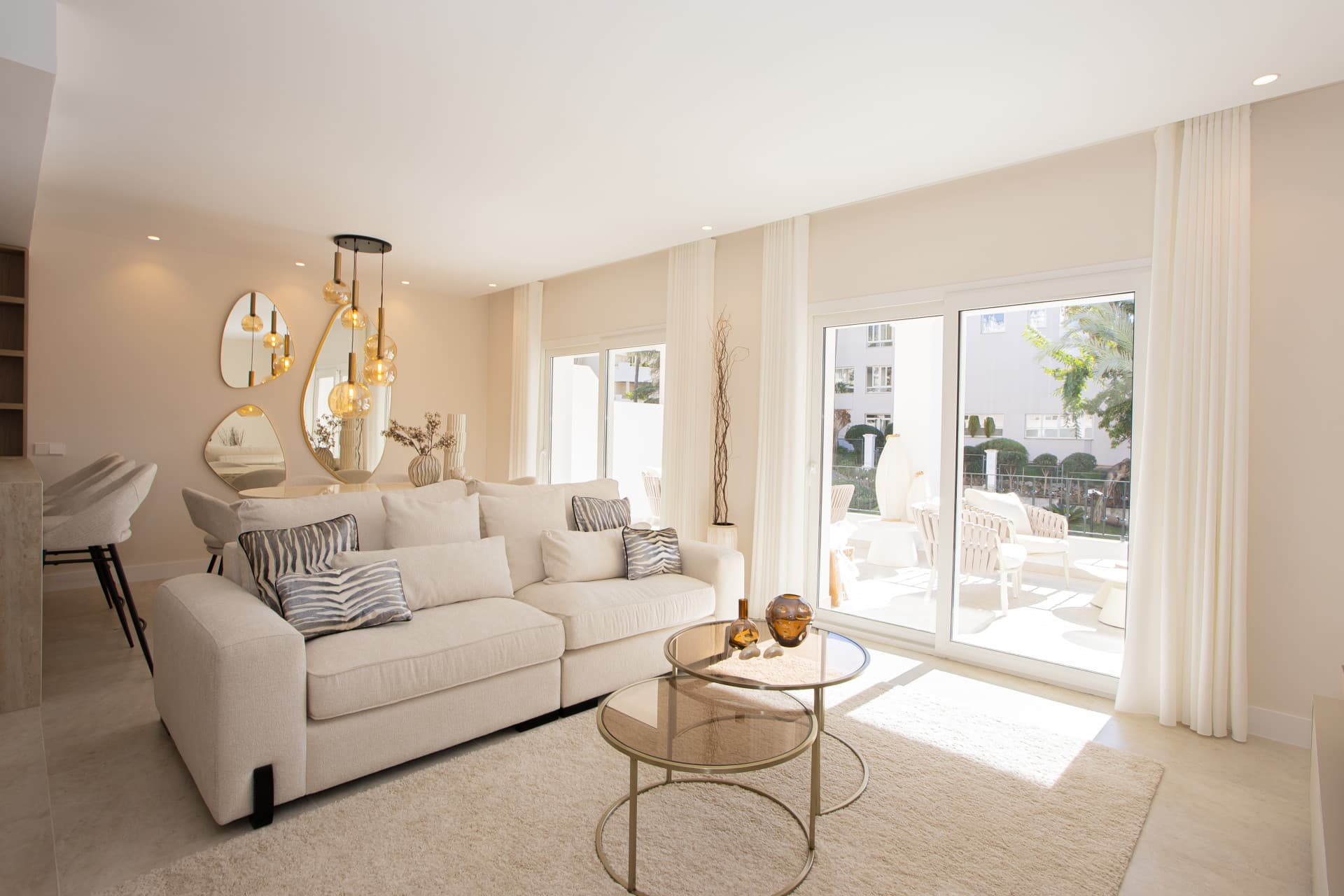 Aloha Garden — Fully Renovated 4-Bedroom Duplex Penthouse