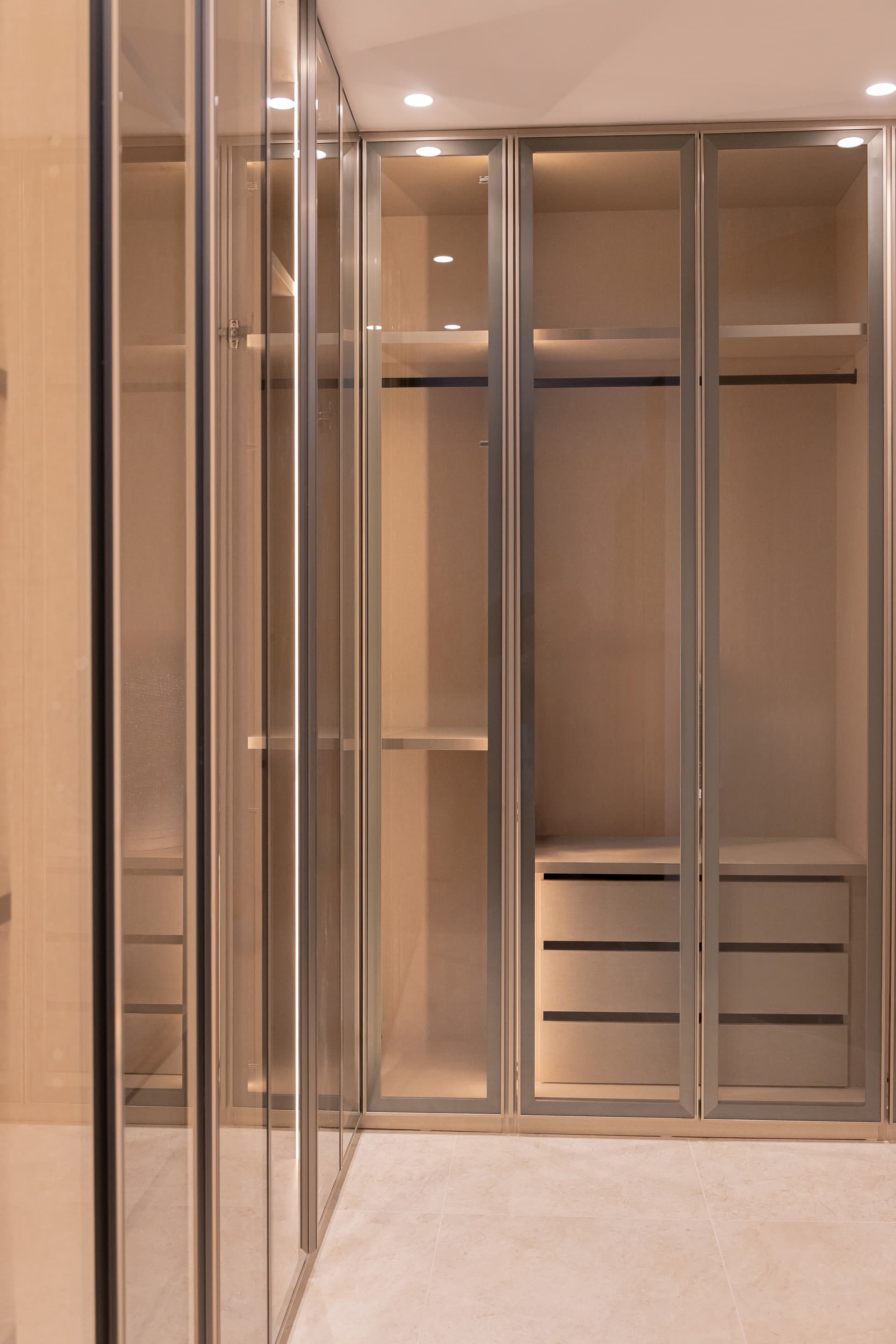 Aloha Garden — Fully Renovated 4-Bedroom Duplex Penthouse