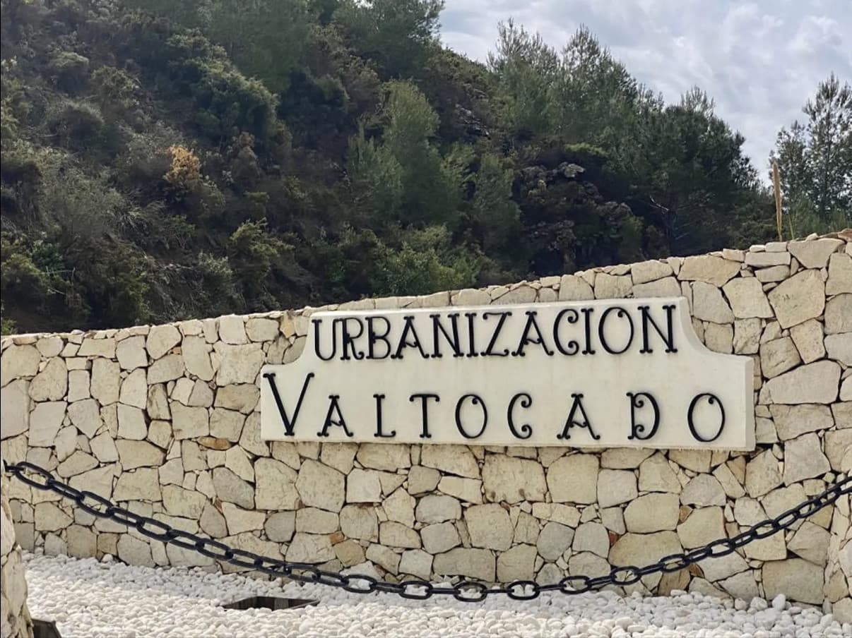 Expansive Plot with Panoramic Views in Valtocado - Mijas