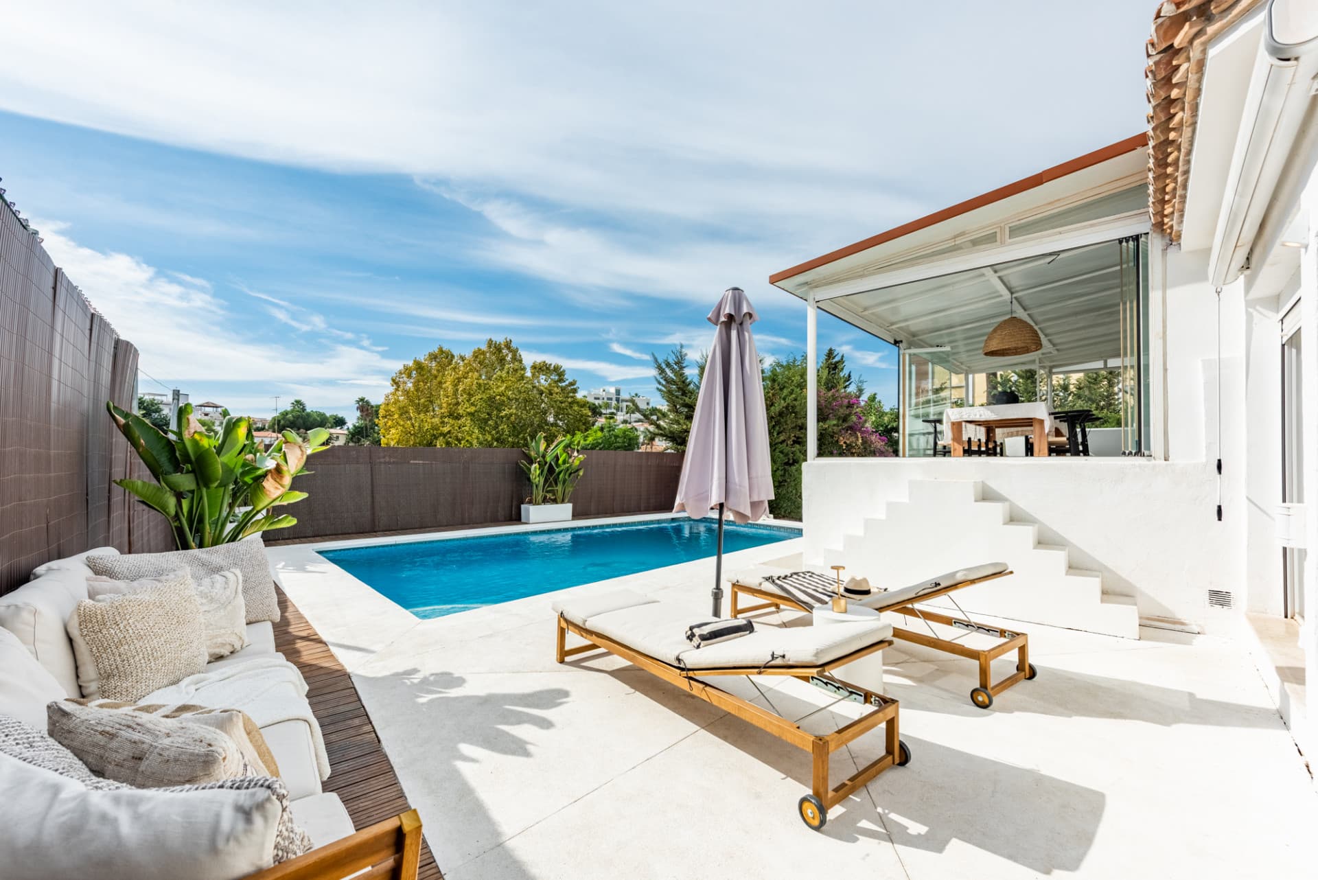 ¡Preciosa villa de una sola planta con un increíble potencial de alquiler!