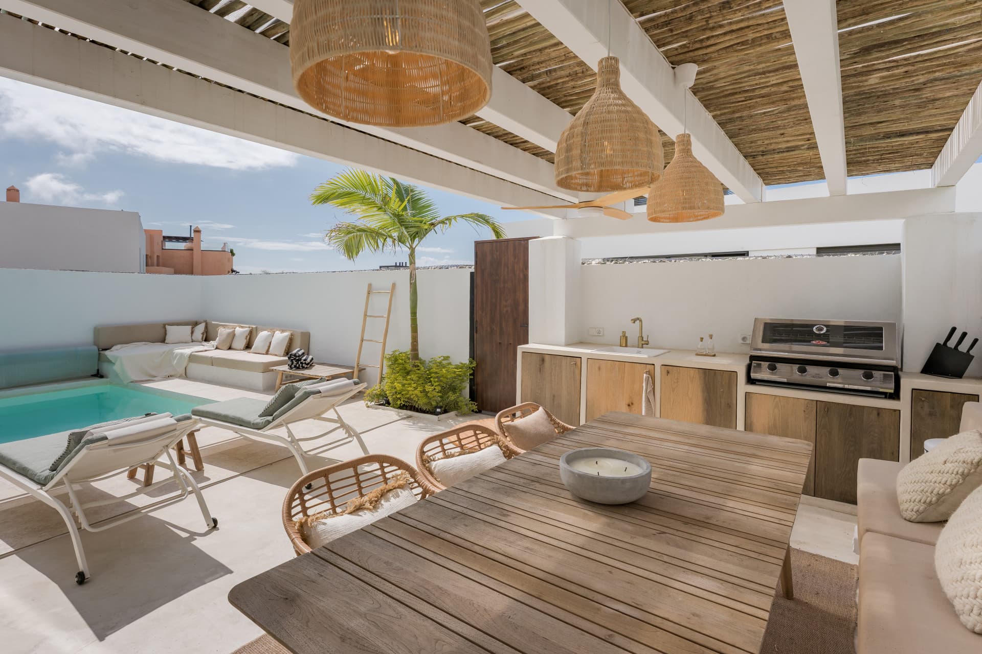 Semi detached villa with Sea views in Riviera Del Sol