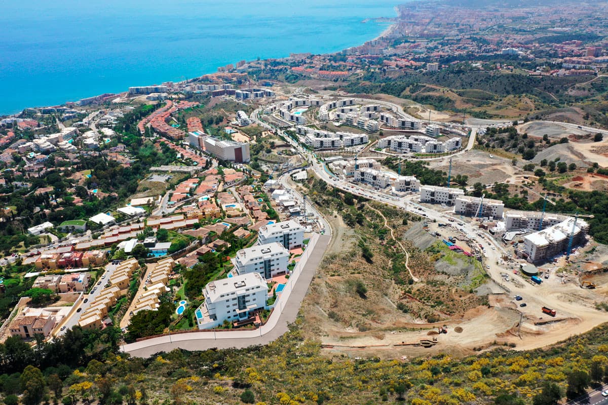 2-bedroom, 2-bathroom penthouse with jacuzzi, Higuerón area, Fuengirola