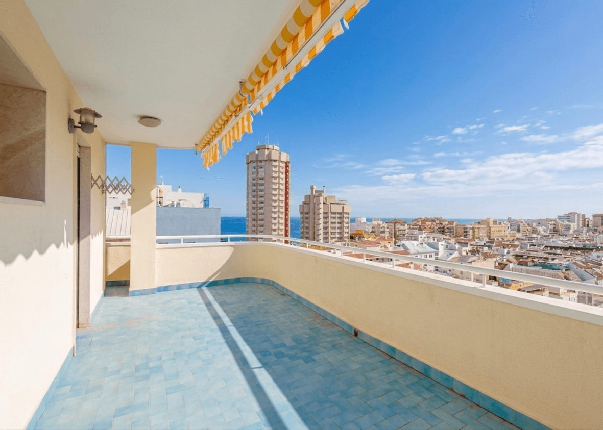 CÉNTRICO PISO CON TERRAZAS - CORAZÓN DE FUENGIROLA