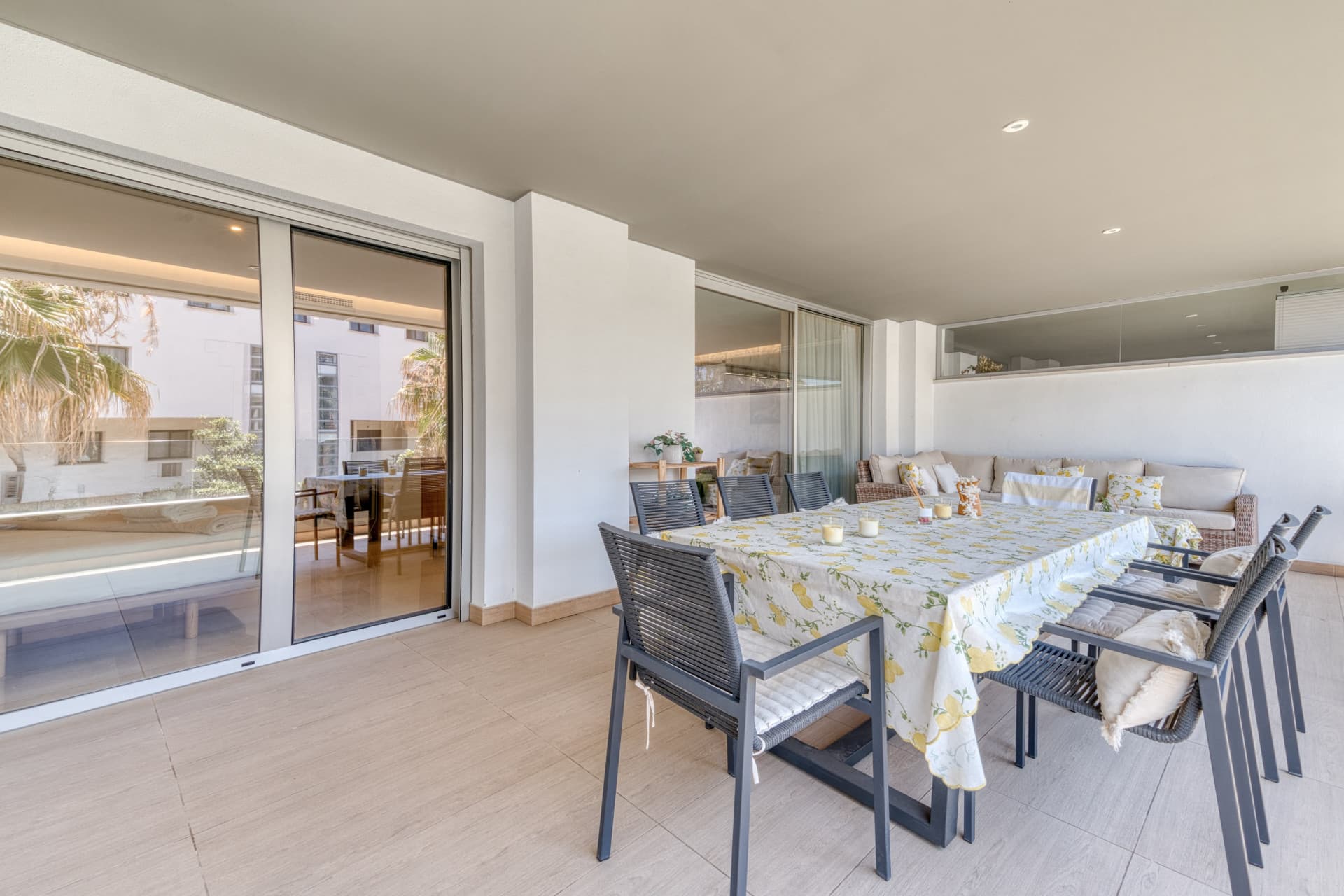 Modern Two-Bedroom Apartment for Rent in Nueva Andalucía, Marbella