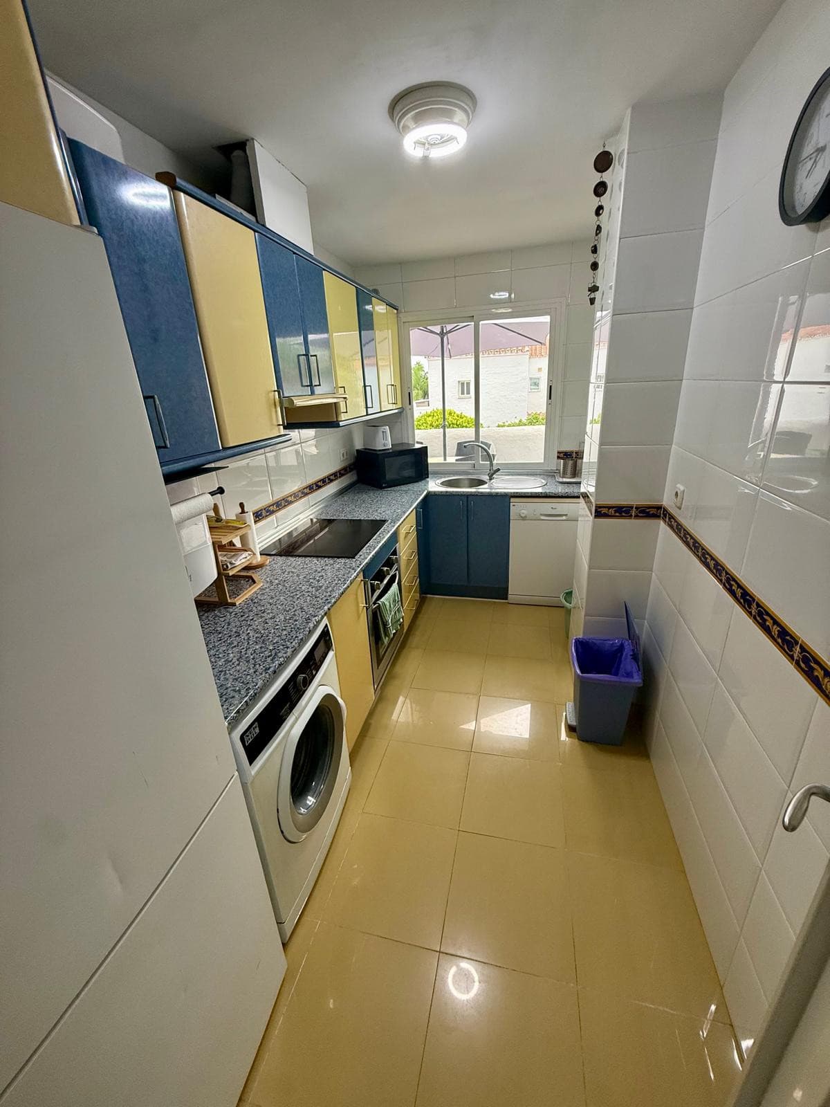 Beachside 2-Bedroom Apartment in Marbella with Direct Beach Access