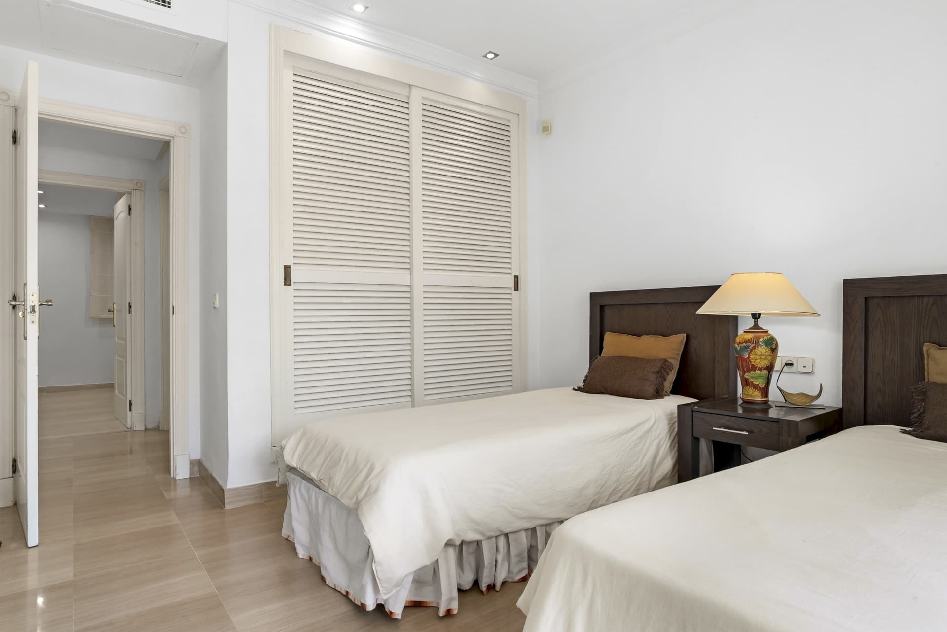 Renovated 3-Bedroom Apartment in Bahía Vista Hermosa, Marbella East