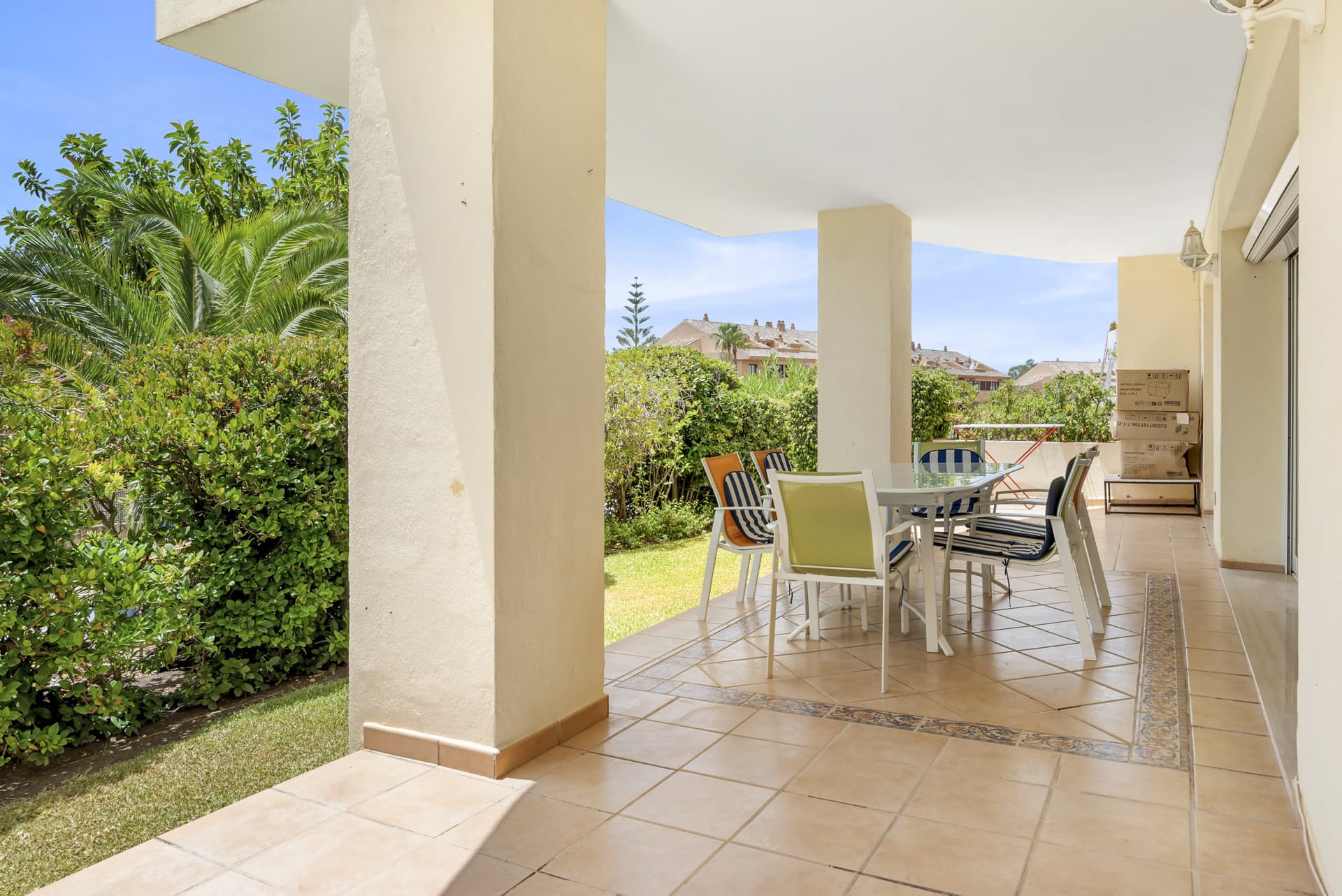 Renovated 3-Bedroom Apartment in Bahía Vista Hermosa, Marbella East