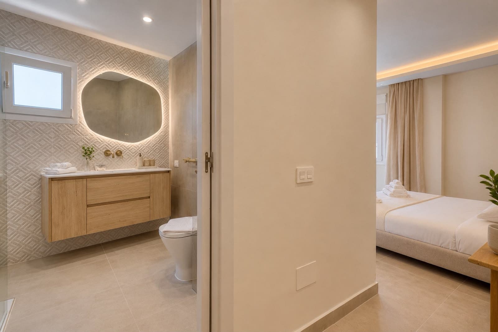 Spacious 4-Bedroom Apartment with Pool & Gardens in Puerto Golf, Nueva Andalucía