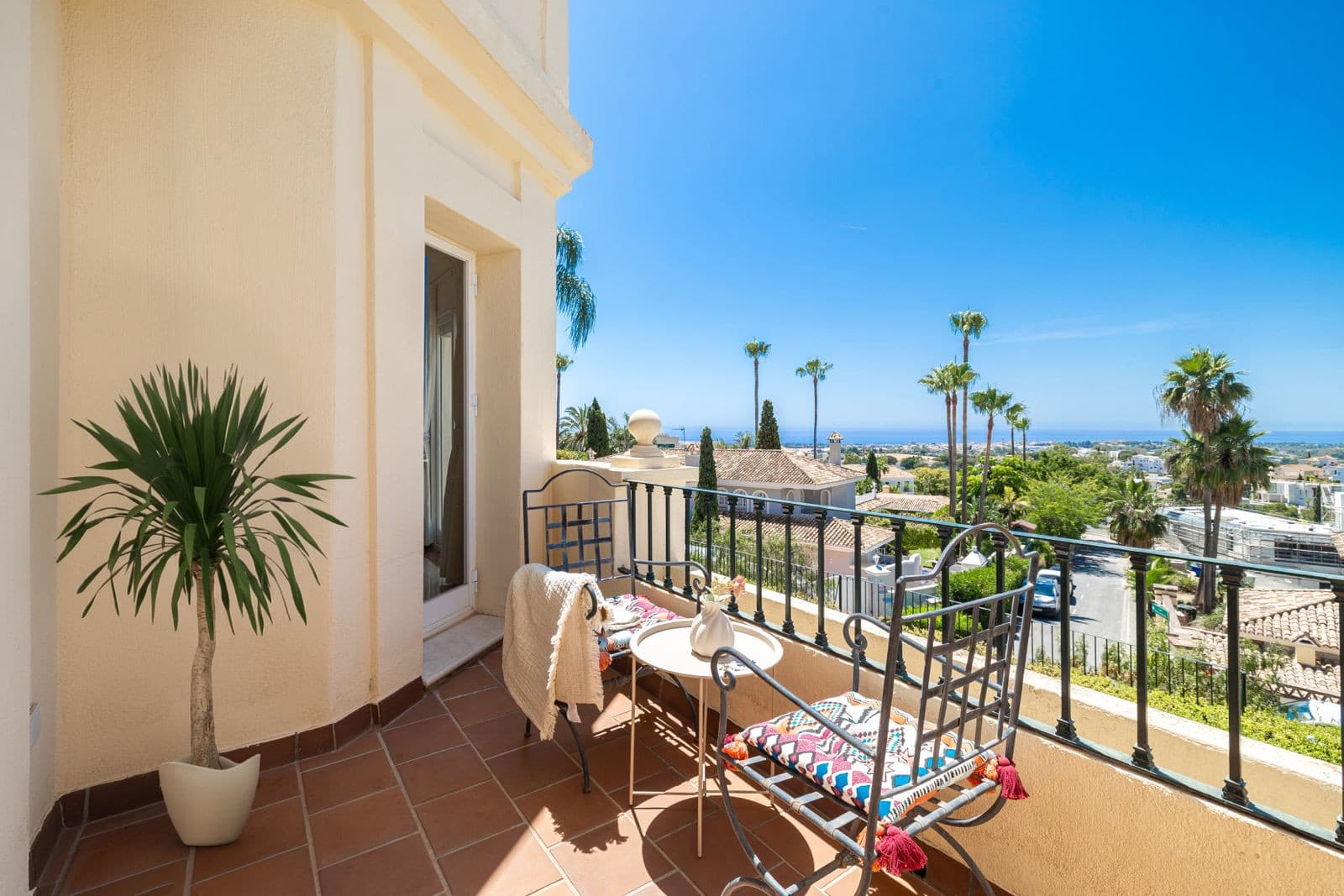 South-Facing Townhouse in the Heart of La Quinta Hills