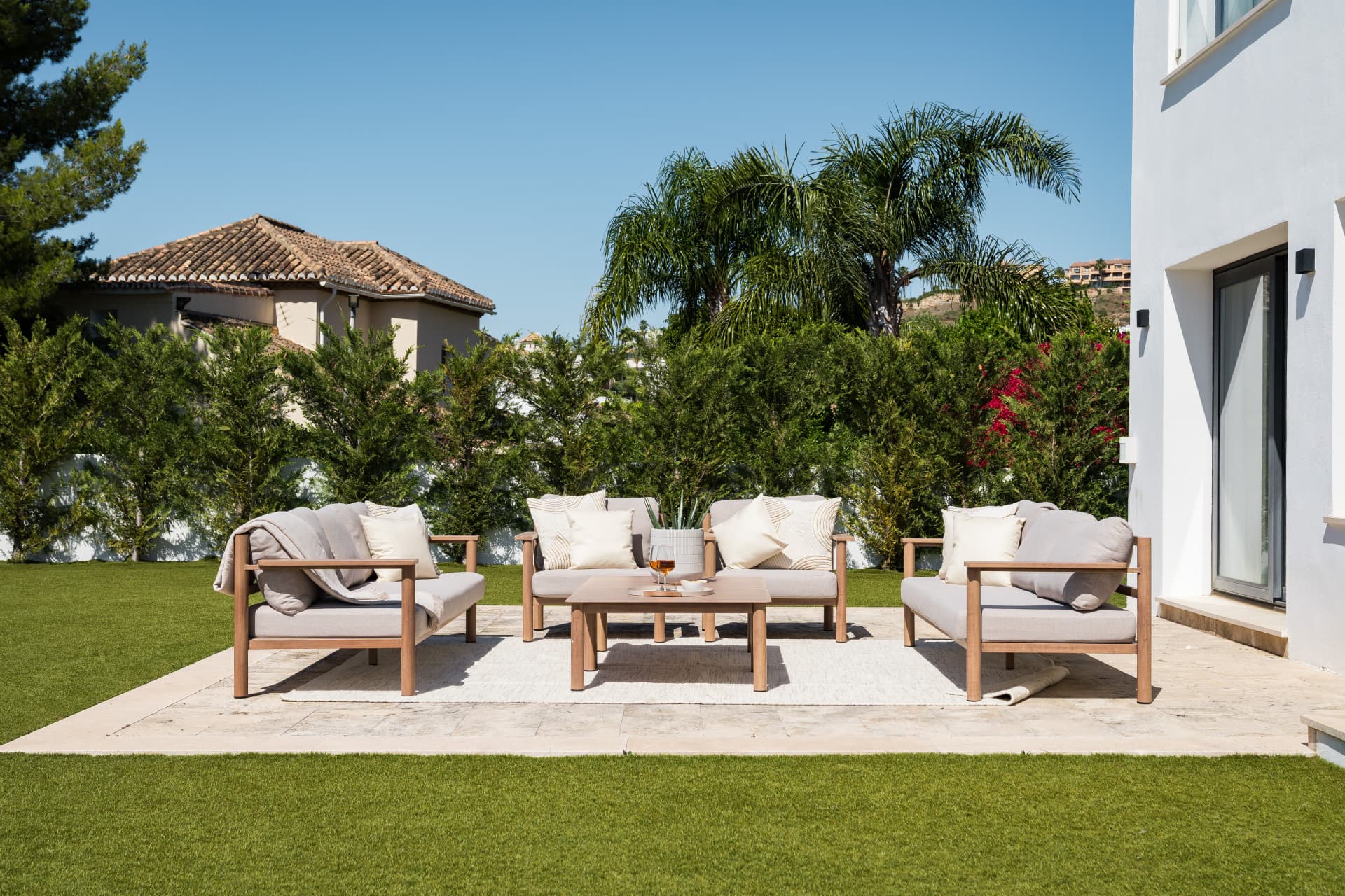 Luxury 5-Bedroom Villa in La Alquería, Benahavís with Panoramic Views