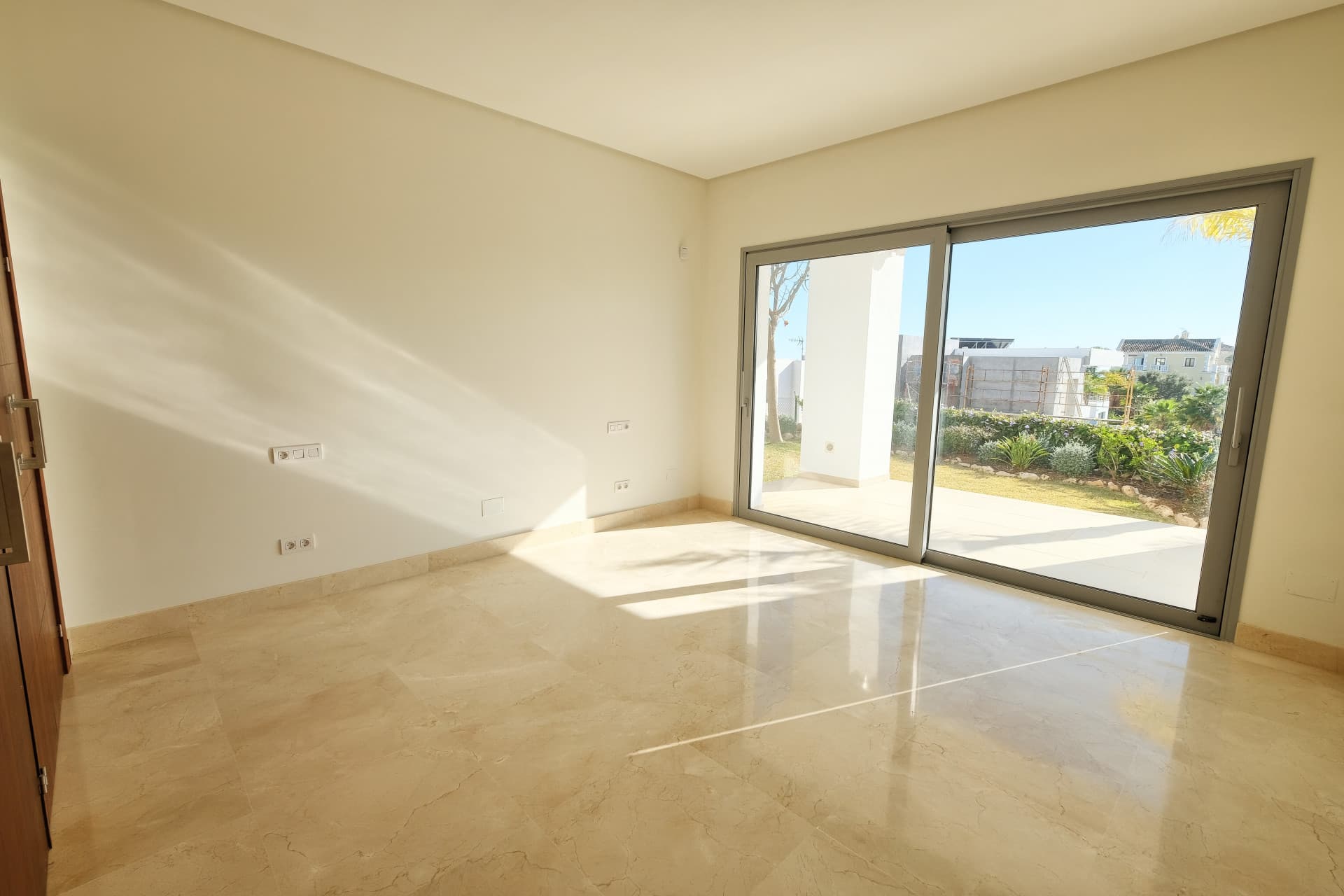 Luxury 4-Bedroom Villa in Puerto del Capitán, Benahavís with Panoramic Views