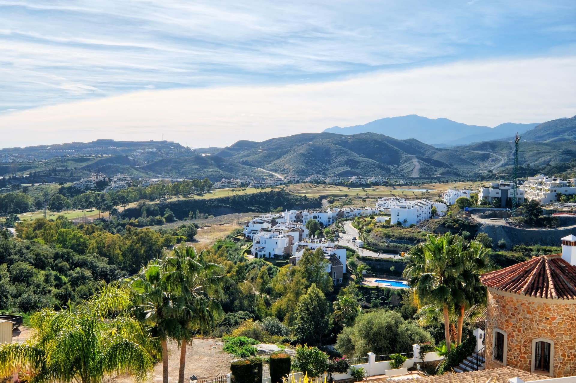 Luxury 4-Bedroom Villa in Puerto del Capitán, Benahavís with Panoramic Views