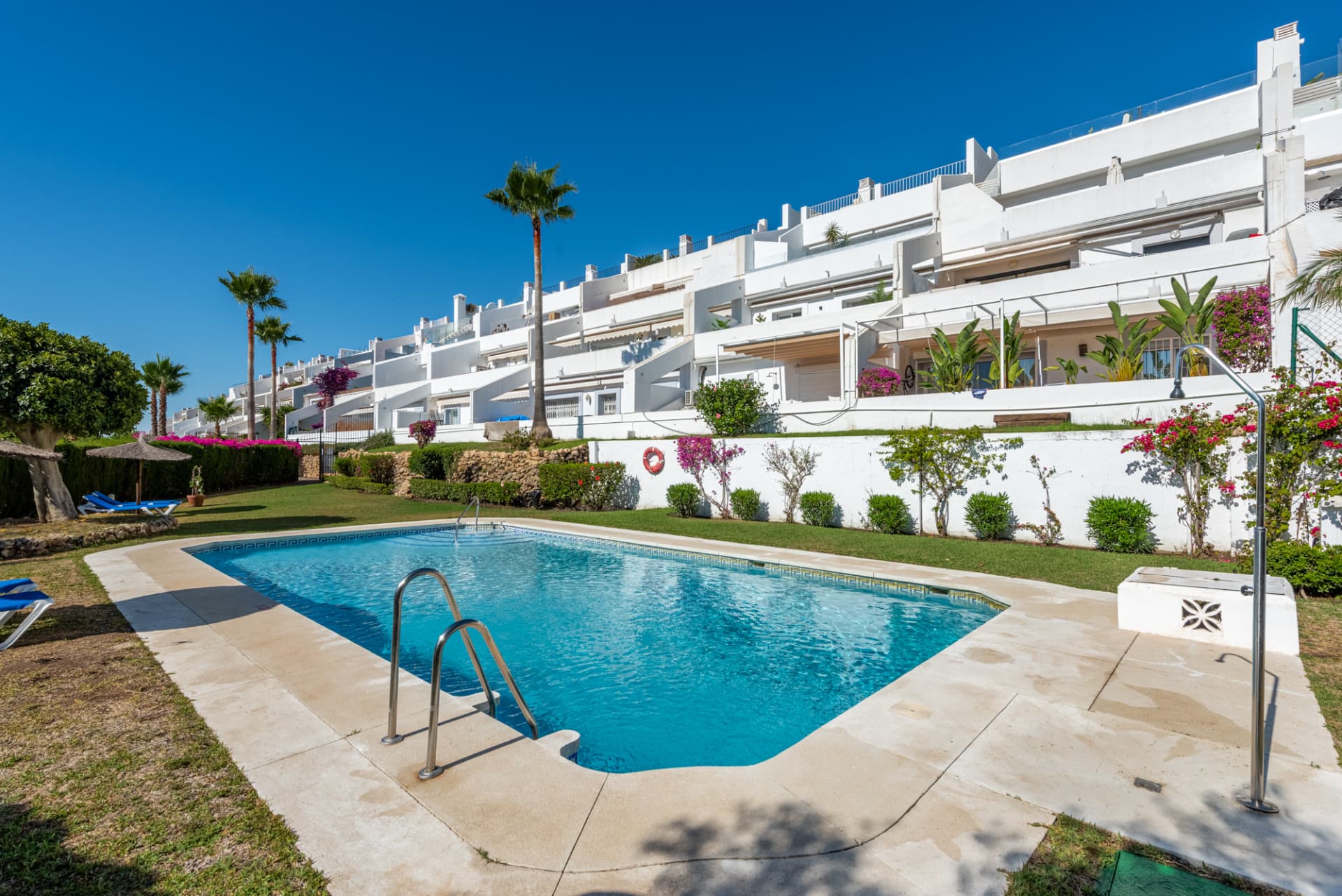 Renovated 3-Bedroom Apartment in La Quinta, Benahavís with Panoramic Views