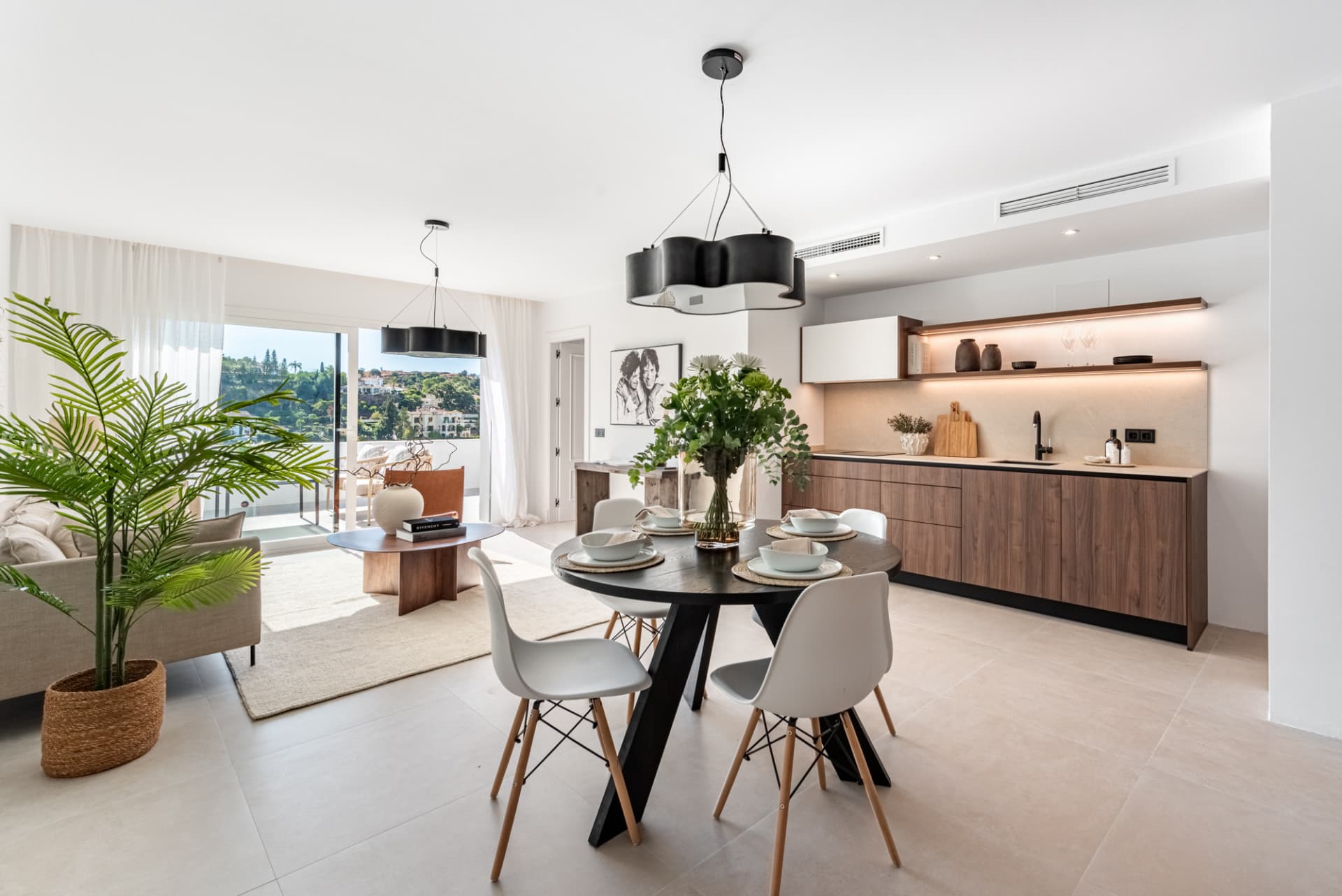 Renovated 3-Bedroom Apartment in La Quinta, Benahavís with Panoramic Views