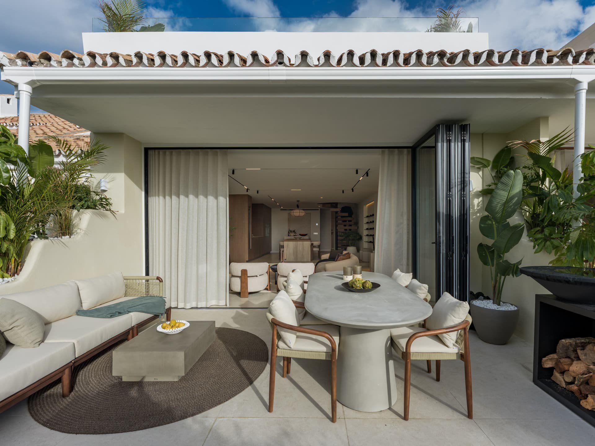 Casa Suma - Luxury 3-Bedroom Townhouse in Aloha, Nueva Andalucía
