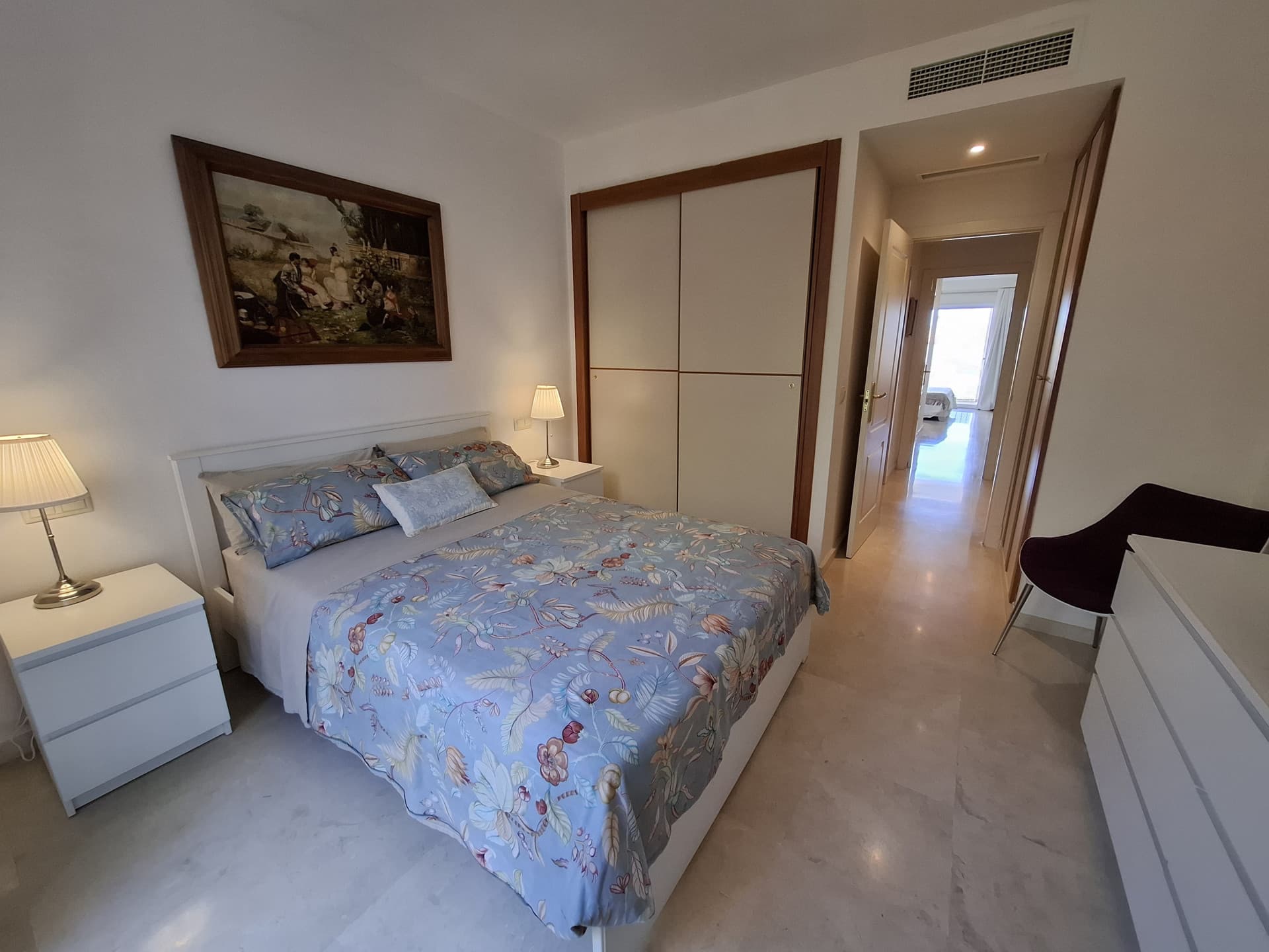 Bright South-Facing Apartment with Panoramic Mountain & Sea Views
