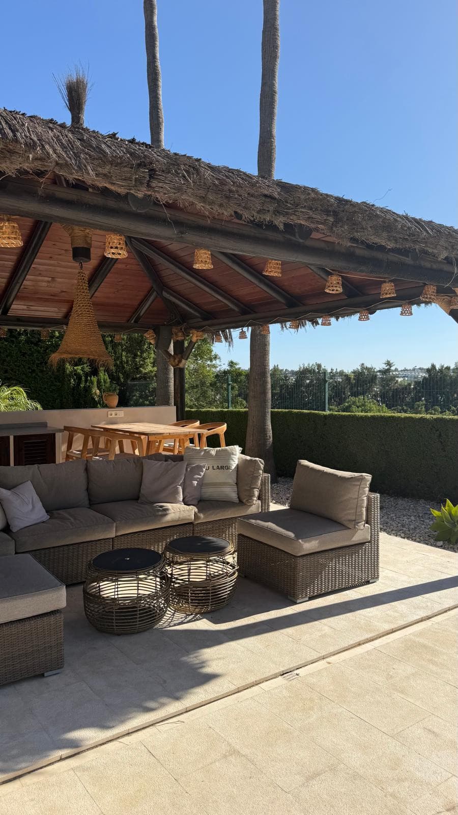 Luxury 5-Bedroom Villa in Los Naranjos, Nueva Andalucía