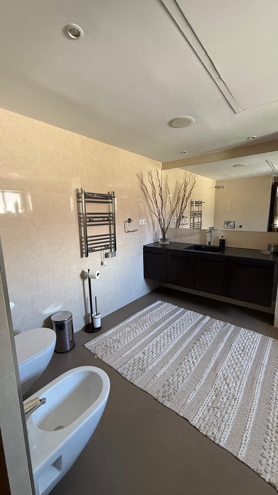 Luxury 5-Bedroom Villa in Los Naranjos, Nueva Andalucía