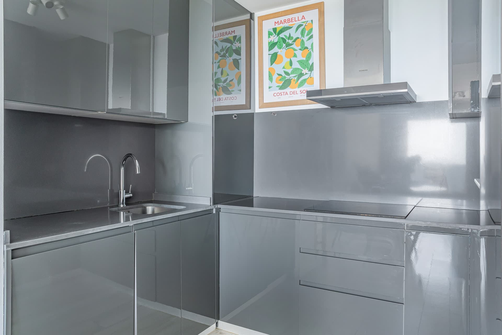 Modern 3-Bedroom Apartment in Oceana Views, Cancelada – New Golden Mile