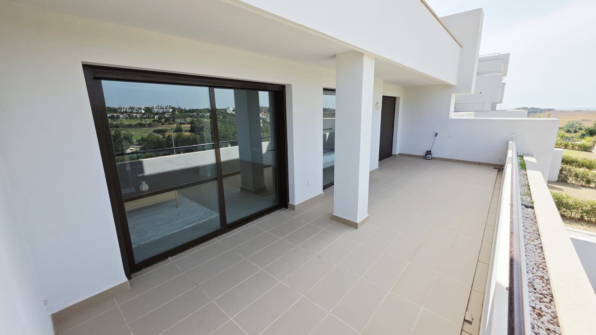 Elegant 2-Bedroom Apartment with Sea & Golf Views in Estepona