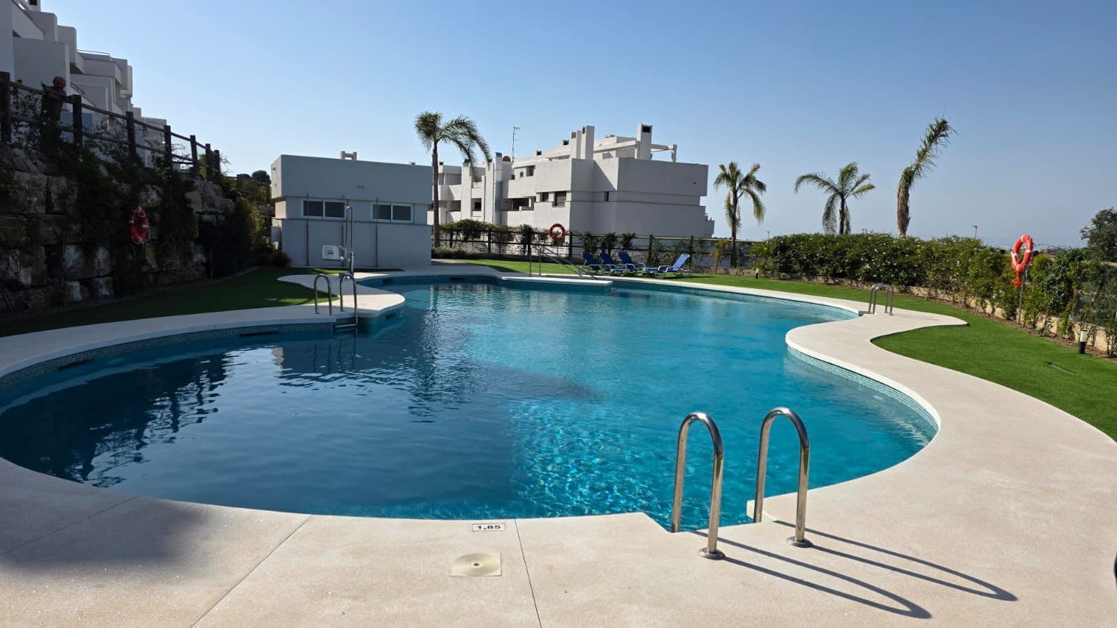 Elegant 2-Bedroom Apartment with Sea & Golf Views in Estepona