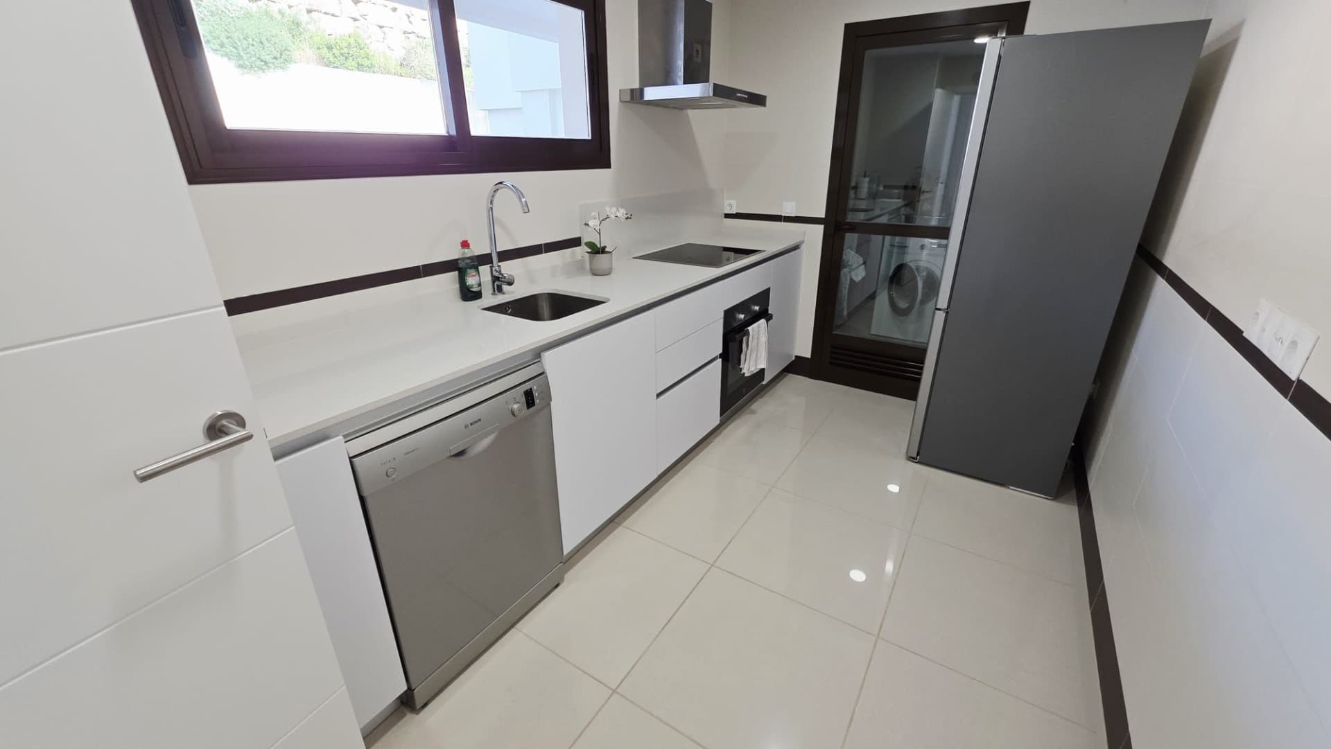 Elegant 2-Bedroom Apartment with Sea & Golf Views in Estepona