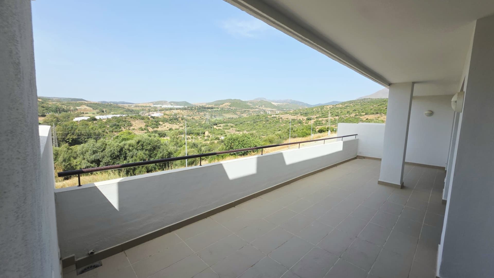 Elegant 2-Bedroom Apartment with Sea & Golf Views in Estepona