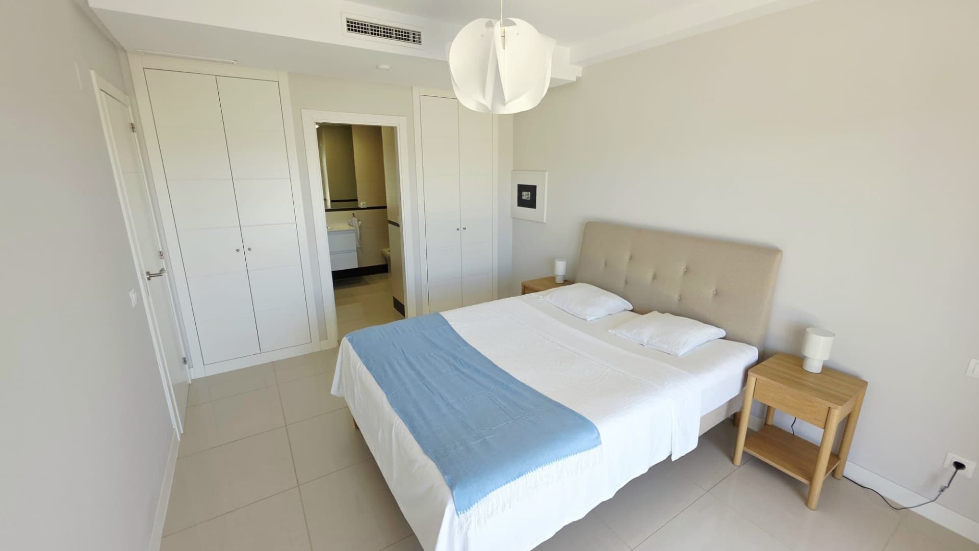 Elegant 2-Bedroom Apartment with Sea & Golf Views in Estepona