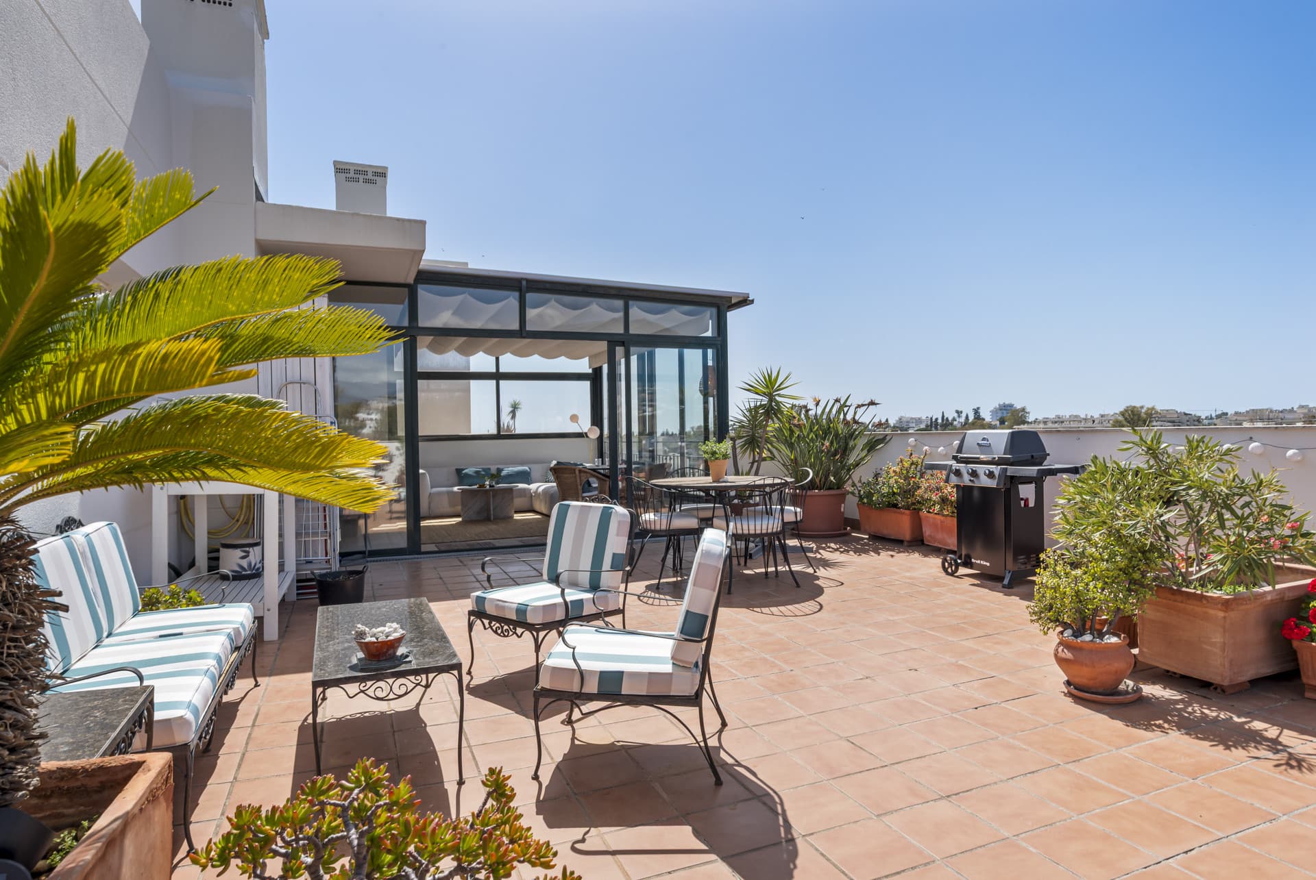 Penthouse in Guadalmina Alta with Golf Views & Rooftop Terrace
