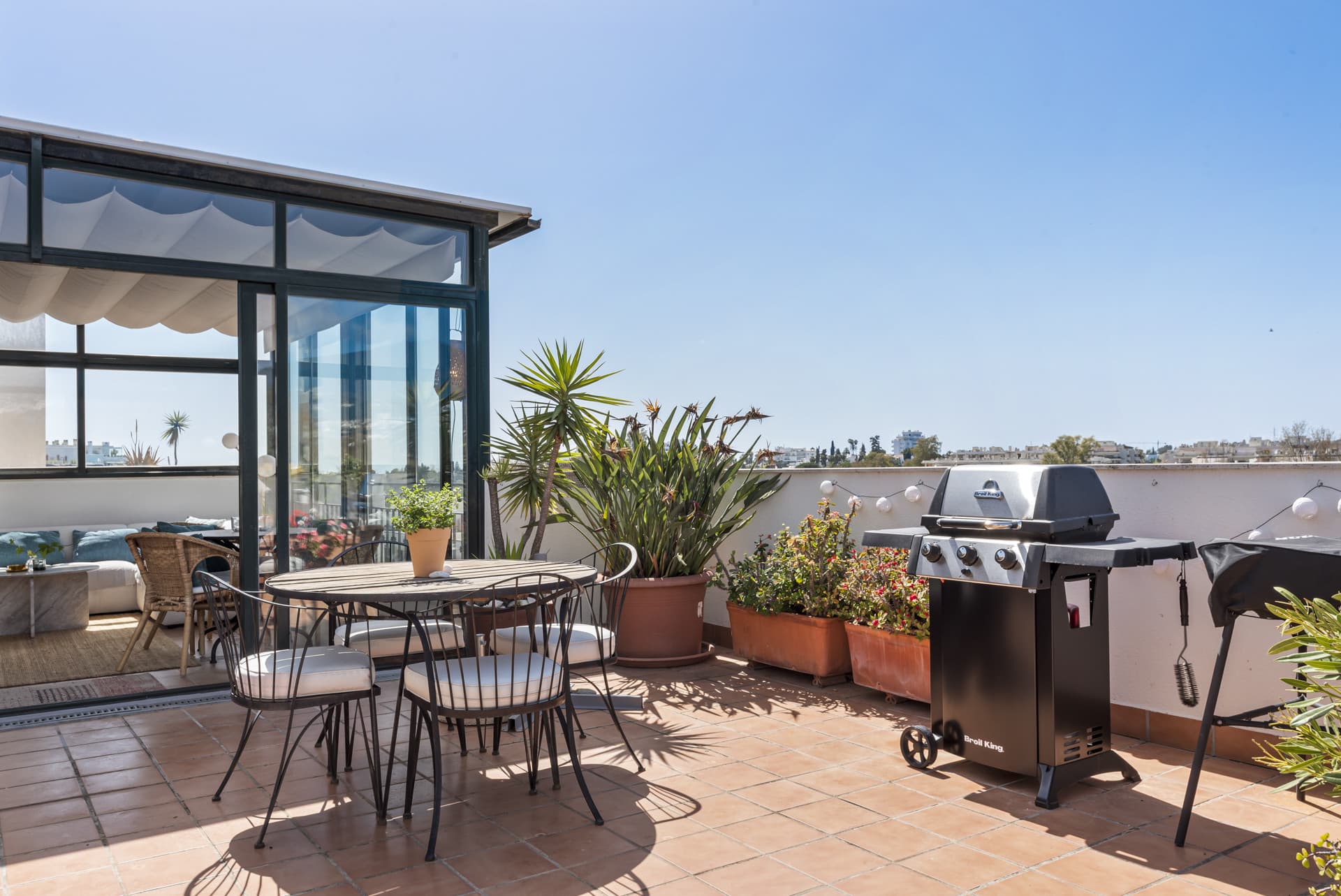 Penthouse in Guadalmina Alta with Golf Views & Rooftop Terrace