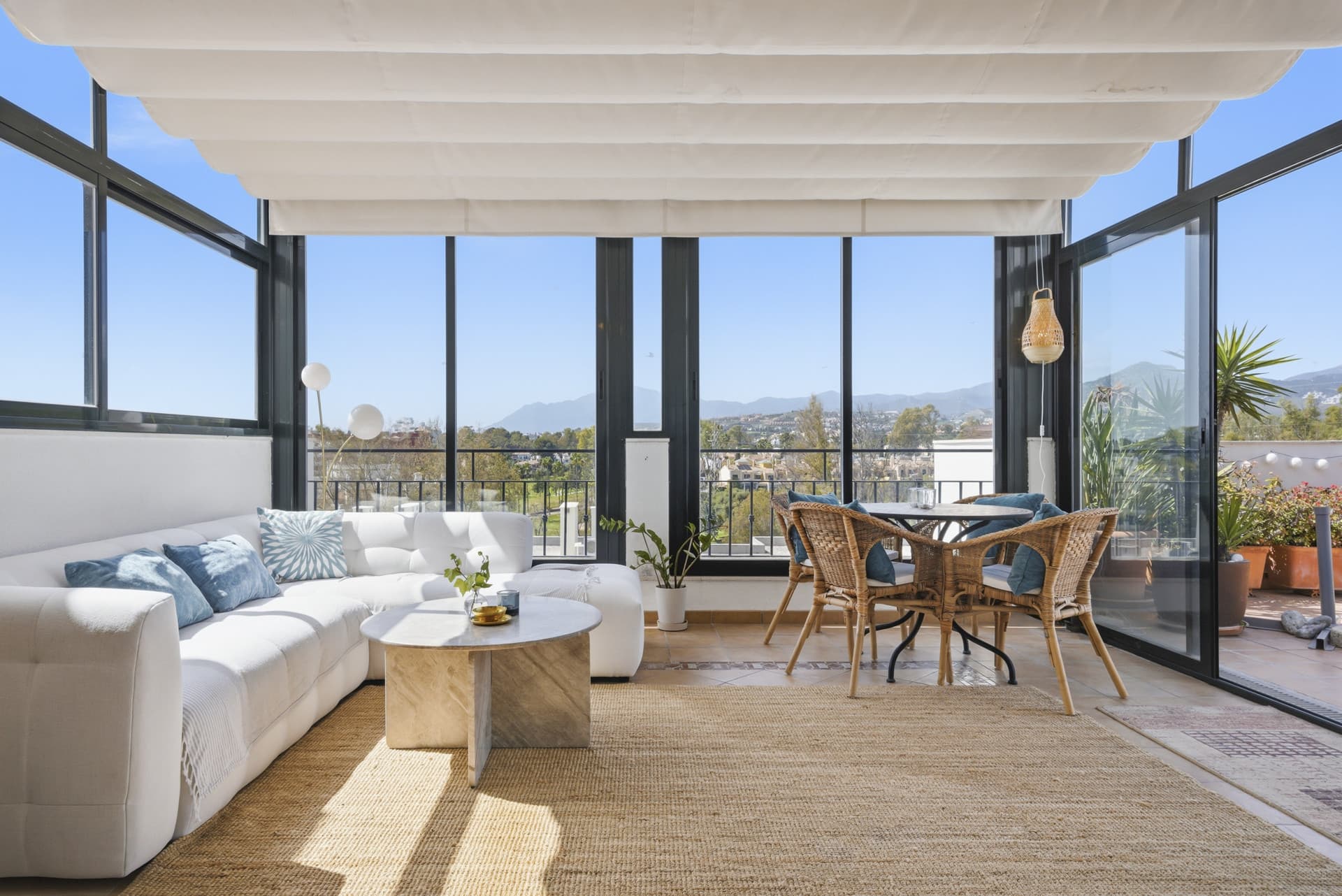 Penthouse in Guadalmina Alta with Golf Views & Rooftop Terrace
