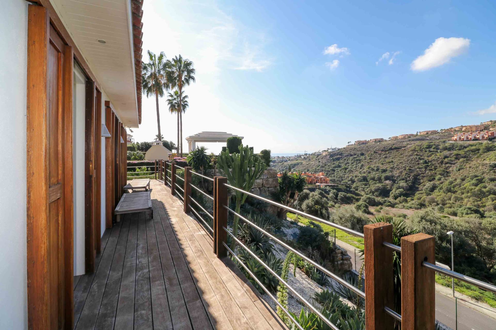 Luxury 4-Bedroom Villa in La Alquería, Benahavís with Sea & La Concha Views
