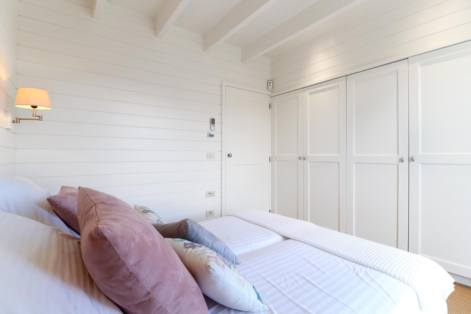 Luxury 4-Bedroom Villa in La Alquería, Benahavís with Sea & La Concha Views