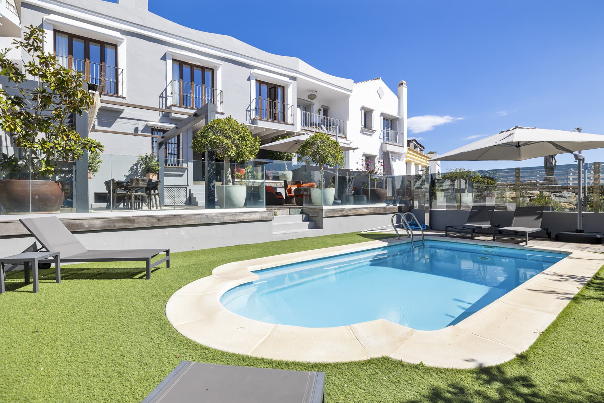 Luxury 5-Bedroom Townhouse in Benahavís, Marbella with Private Pool