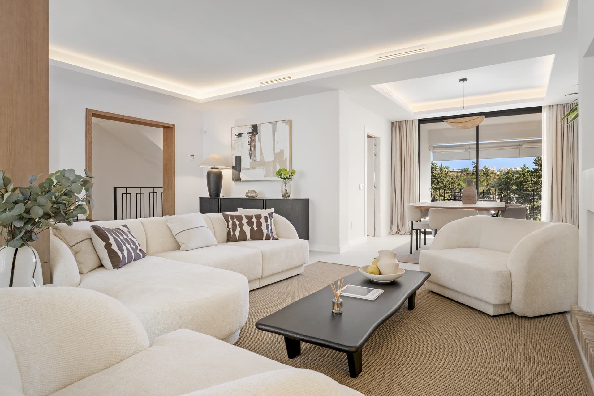 Luxury Frontline Golf Townhouse in Los Olivos, Nueva Andalucía