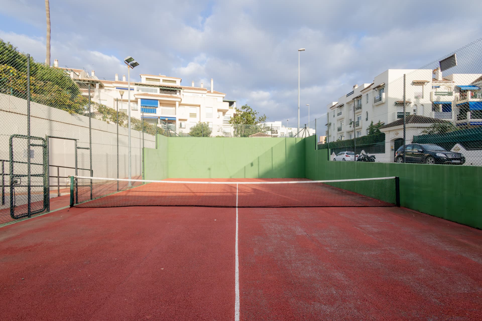 Charming 2-Bedroom Apartment Near Puerto Banús, Marbella – Walking Distance to the Beach
