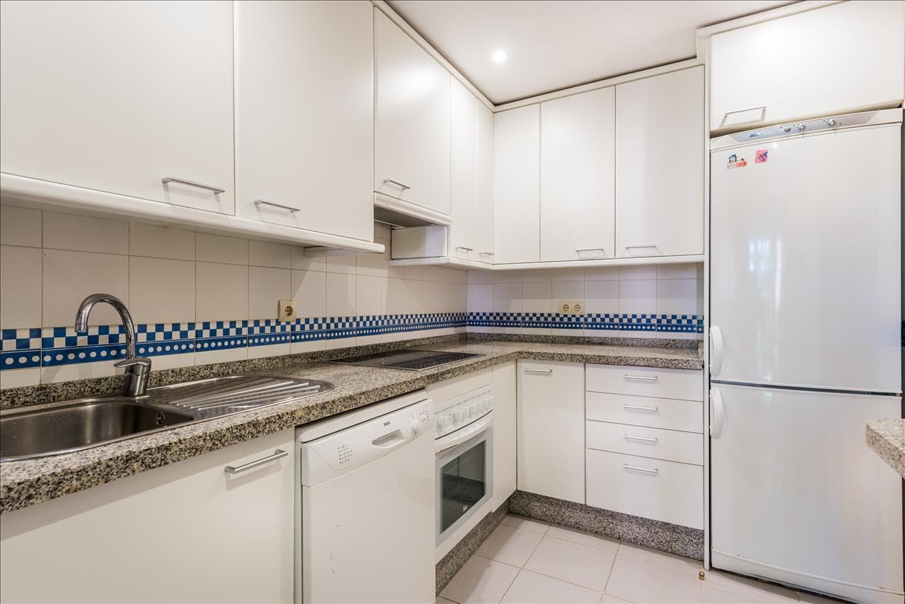 Apartment in Frontline Beach Urbanization Do you want to live in an authentic paradise? This apartment is for you!