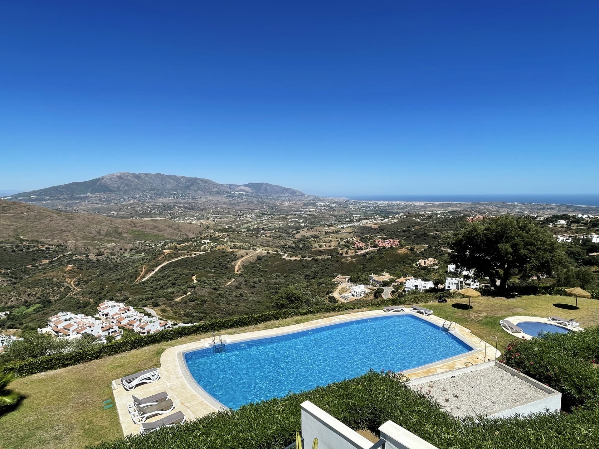 SEMI DETACHED TOTALLY RENOVATED IN 2020 WITH PANORÁMICA VIEWS