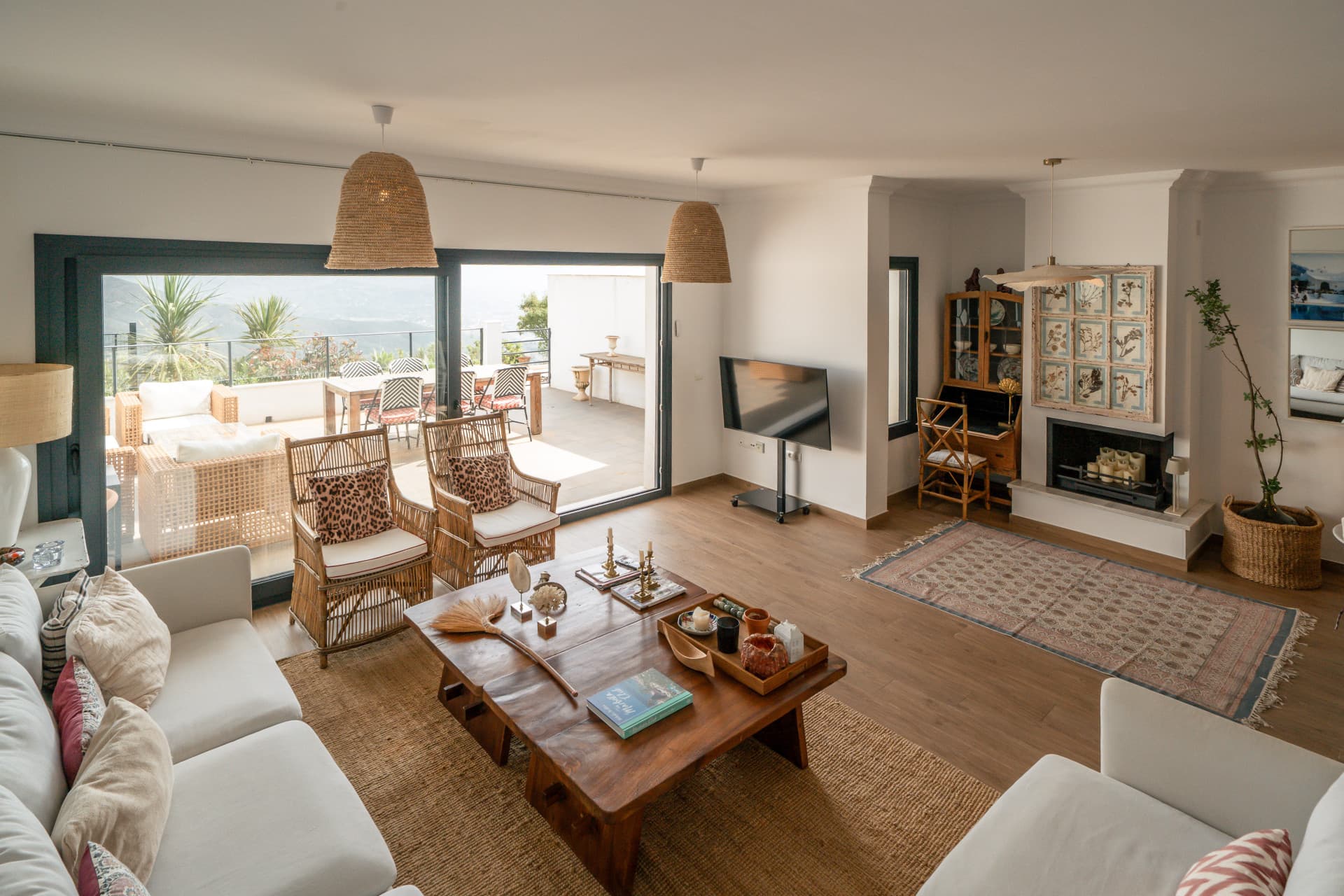 SEMI DETACHED TOTALLY RENOVATED IN 2020 WITH PANORÁMICA VIEWS