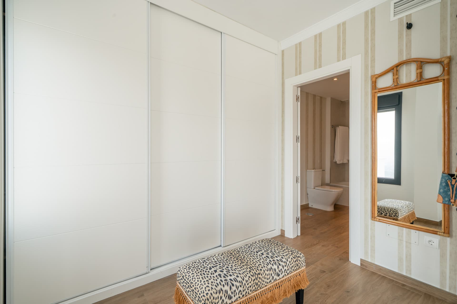 SEMI DETACHED TOTALLY RENOVATED IN 2020 WITH PANORÁMICA VIEWS