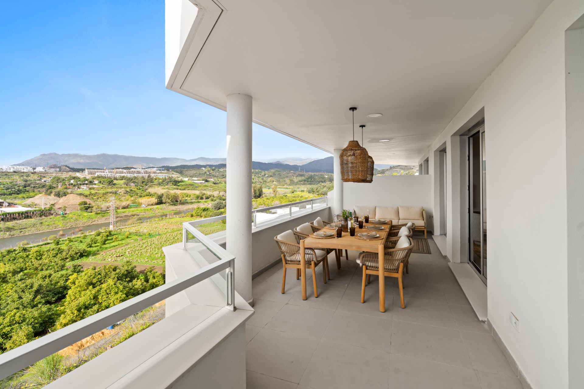 Brand New 3-Bedroom Apartment with Sea & Mountain Views – New Golden Mile