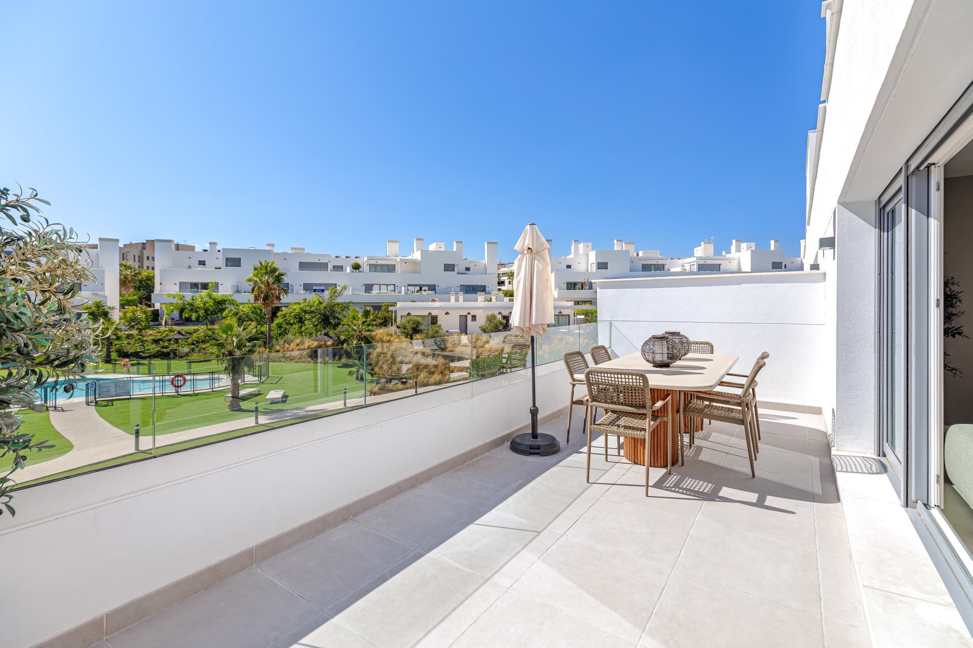 Apartamento Contemporáneo en Acqua Gardens, Cancelada