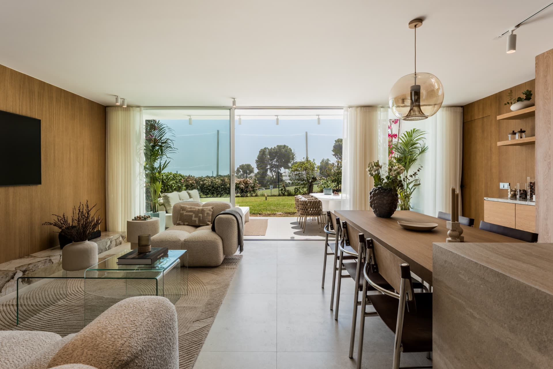 Luxury Apartment | Aloha