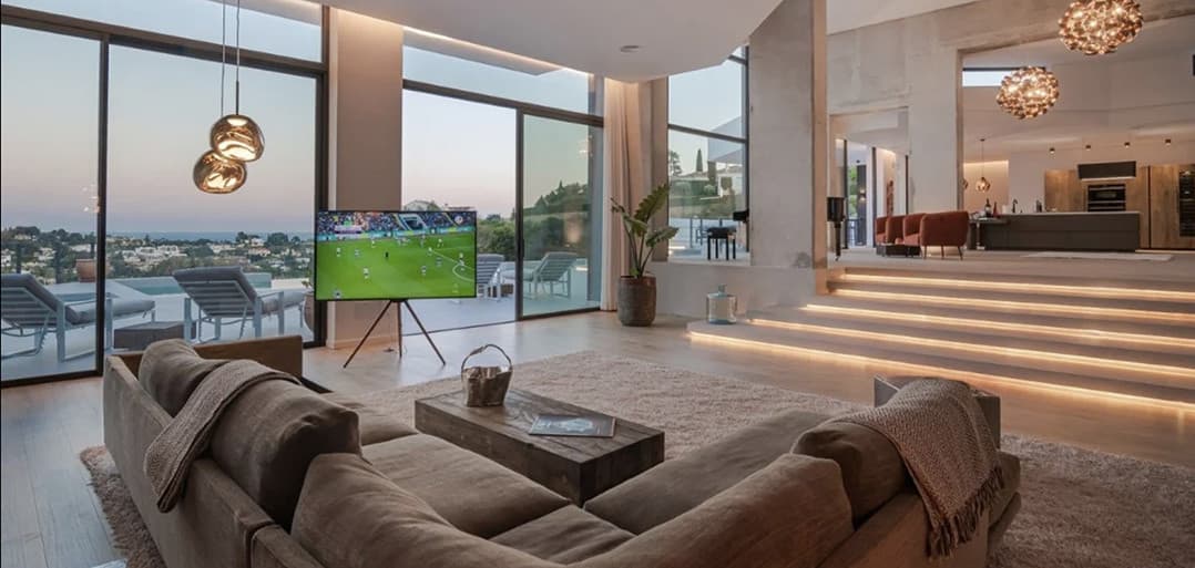 1,580 m² of Pure Luxury, Privacy & Panoramic Views