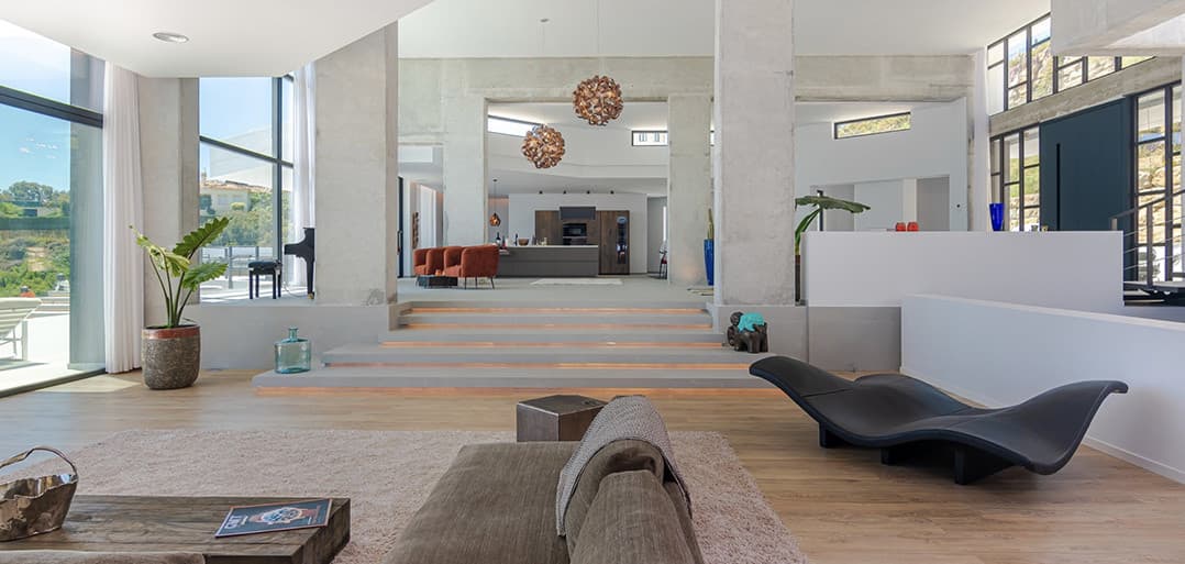 1,580 m² of Pure Luxury, Privacy & Panoramic Views