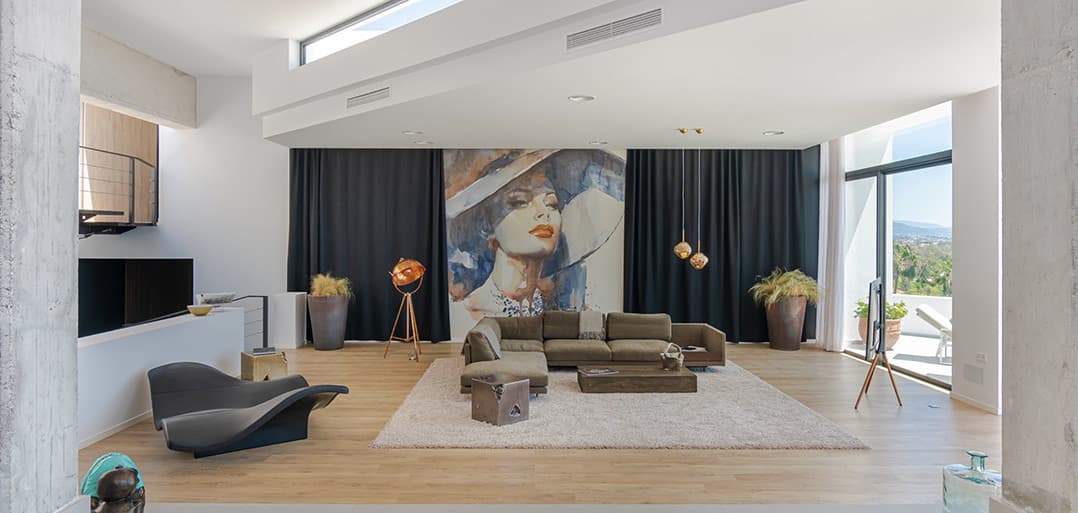 1,580 m² of Pure Luxury, Privacy & Panoramic Views