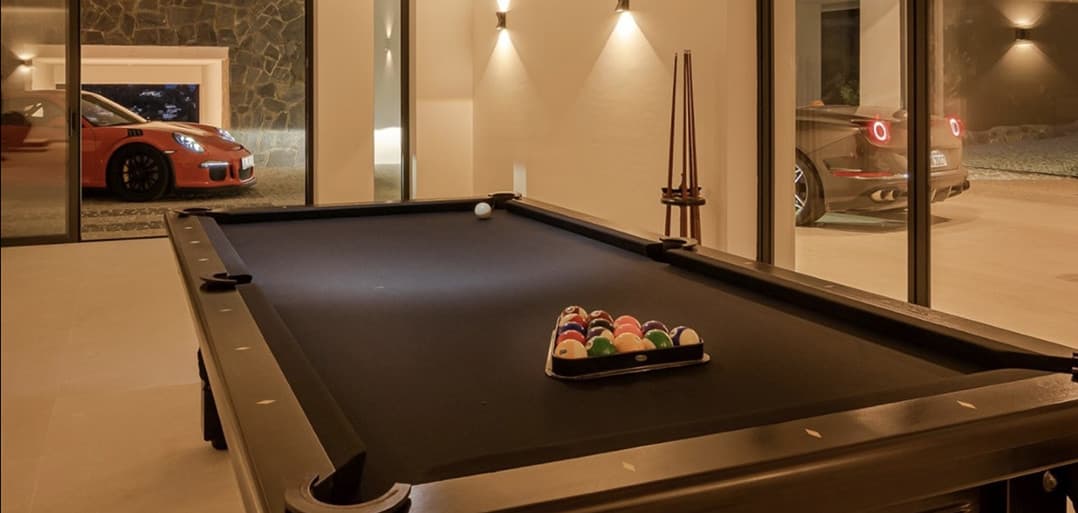 1,580 m² of Pure Luxury, Privacy & Panoramic Views